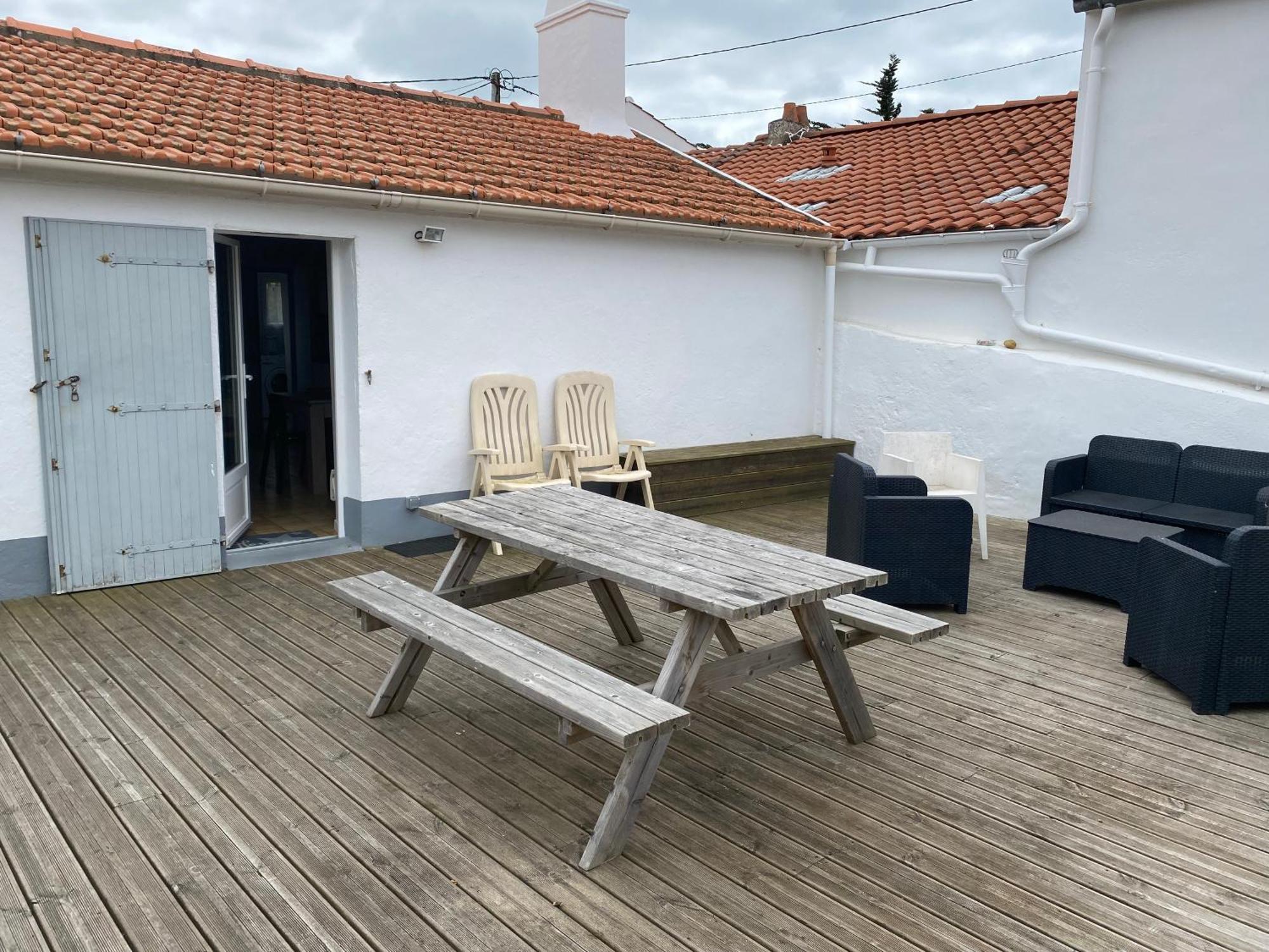 Maison Chez Meme Barbatre Luaran gambar